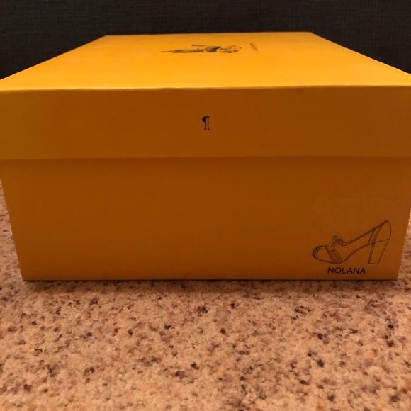 Heeled Suede Loafers NIB size 8.5 Pilcro and the Letterpress - Picture 8 of 8